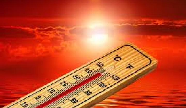 Fotka - Výstraha SHMÚ pred vysokými teplotami pre okres Vranov nad Topľou 14.8.2025
